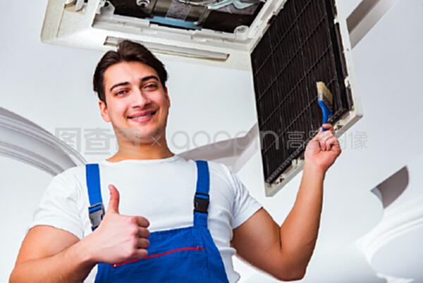 高空守护者 维修与清洁双翼并举的建筑服务保障