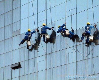 西宁外墙清洗服务 专业公司如何保障建筑物清洁服务质量